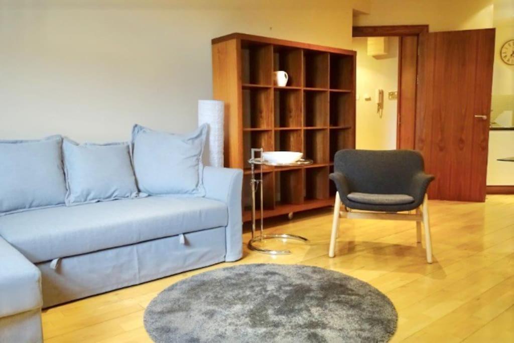 Modern Apt In Heart Of Dublín Exterior foto